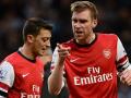 20131216_094612_mesut-ozil-bertengkar-dengan-per-mertesacker.jpg