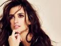20131217_200200_penelope-cruz-rajin-menyusui.jpg