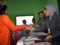 20131230_221721_plt-sekda-kabupaten-magetan-berikan-pesangon-kepada-psk.jpg