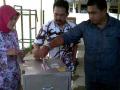 20140105_095754_cabup-raden-sri-heviyana-supardi-bersama-suaminya-mantan-bupati-cirebon-dedi-supardi.jpg