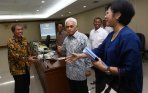 20140106_143426_rapat-konsultasi-kenaikan-harga-gas-elpiji-12-kg-naik-seribu-rp.jpg