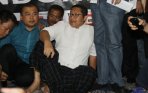 20140110_113319_anas-urbaningrum-jumpa-pers-sebelum-hadir-ke-kpk.jpg