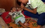 20140112_230540_bayi-gizi-buruk-di-makassar-membutuhkan-pertolongan.jpg