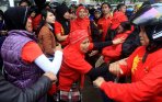 20140113_173112_buruh-tolak-revisi-umk.jpg