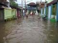 20140115_100132_banjir-manado1.jpg