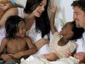 20140115_192807_pasangan-angelina-jolie-dan-brad-pitt-bersama-anak-anak-mereka.jpg