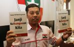 20140117_192657_peluncuran-buku-anas-urbaningrum.jpg