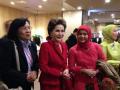 20140120_220532_ratna-sari-dewi-soekarno-berbaju-merah.jpg