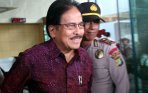 20140121_145030_sofyan-djalil-diperiksa-kpk-menjadi-saksi-korupsi-bank-century.jpg