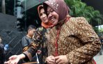 20140121_184219_tri-rismaharini-konsultasi-ke-kpk.jpg