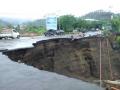 20140125_145101_longsor-di-ringroad-manado.jpg