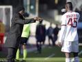 20140126_225634_clarence-seedorf-mario-balotelli.jpg
