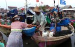 20140127_184735_cuaca-buruk-membuat-nelayan-tidak-melaut.jpg