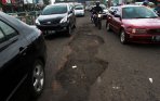 20140201_215045_jalan-rusak-di-jalan-abdullah-safei-raya.jpg