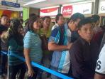 20140217_163853_calon-penumpang.jpg