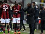 20140218_004921_clarence-seedorf-kasihsemangatteliii.jpg