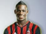 20140218_133904_mario-balotelli-pasfotoooo.jpg