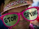 20140223_153348_stop-spying-us.jpg
