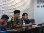 20140223_160157_apung-ray-dan-uchok.jpg