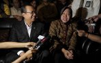 20140225_105123_tri-rismaharini-bertemu-priyo-budi-santoso.jpg