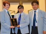 20140225_193856_rahadewineta-menerima-sertifikat-wasit-terbaik.jpg