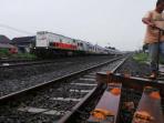 20140226_113143_ilustrasi-rel-kereta-api.jpg