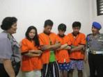 20140227_112943_adik-ajak-kakak-nyabu.jpg