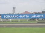 20140301_214344_bandara-soekarno-hatta-dari-runway.jpg