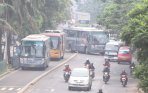 20140306_123039_busway-transjakarta-mogok-di-jalur-daan-mogot.jpg