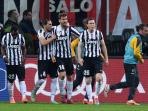 20140306_205622_fernando-llorente-dikerubungiiiii.jpg