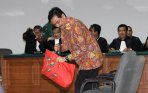 20140310_191105_andi-mallarangeng-jalani-sidang-perdana.jpg