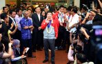 20140312_140358_juara-all-england-2014-kembali-ke-tanah-air.jpg
