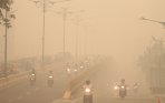 20140313_215411_kabut-asap-semakin-pekat-di-pekanbaru.jpg
