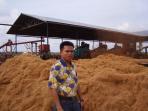 20140314_133335_ady-indra-pawennari-sabut-kelapa.jpg