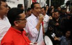 20140316_185759_jokowi-berkeliling-museum.jpg