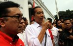 20140316_190125_jokowi-berkeliling-museum.jpg