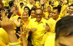 20140321_110631_abu-rizal-bakrie-kampanye-partai-golkar-di-palembang.jpg