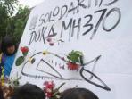 20140321_142236_aksi-mh-370_solo.jpg
