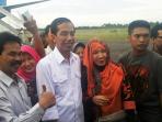 20140321_183549_jokowi-di-bandara-lampung.jpg