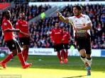 20140322_232006_luis-suarez-yeaaaa.jpg