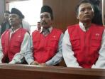 20140324_173513_tiga-pembunuh-holy-angela.jpg