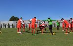 20140325_195213_persija-latihan-ringan-di-seminyak-bali.jpg