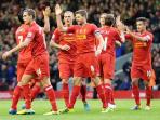 20140327_022142_skuad-liverpool-berpesta.jpg