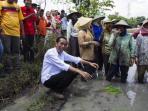 20140331_140411_jokowi-nongkrong.jpg
