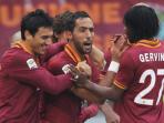 20140404_010842_as-roma-pemainnnne.jpg