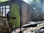 20140409_143241_warung-remang-remang-dibakar-otk.jpg