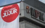 20140409_164000_kpk-pasang-spanduk-pemilu.jpg