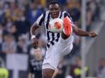 20140411_100901_kwadwo-asamoah-loncattahanbolaaaa.jpg