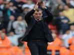 20140414_002752_manajer-liverpool-brendan-rodgers-memberikan-salut.jpg