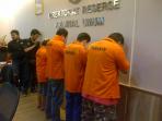 20140415_162138_tersangka-judi-online-nih2.jpg
